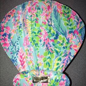 Lilly Pulitzer Brush set